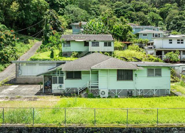 Property at 2871-F Kalihi St, Honolulu, HI 96819, 6 beds, 3 baths