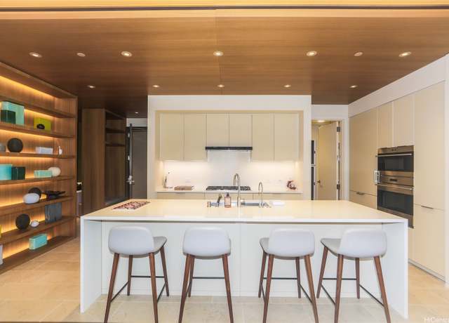Property at 1388 Ala Moana Blvd #6703, Honolulu, HI 96814, 2 beds, 2.5 baths