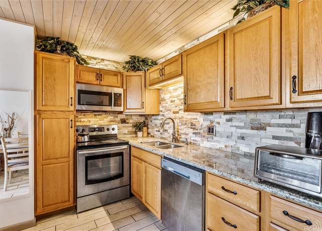 Property at 2240 Kuhio Ave #2006, Honolulu, HI 96815, 1 bed, 1 bath
