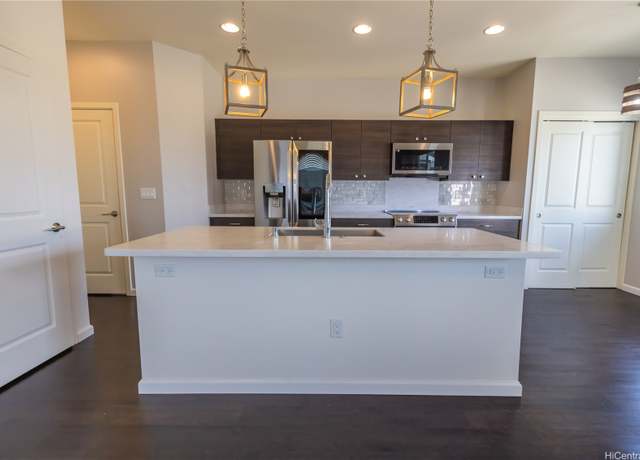 Property at 91-1159 Kamakana St #542, Ewa Beach, HI 96706, 3 beds, 2.5 baths