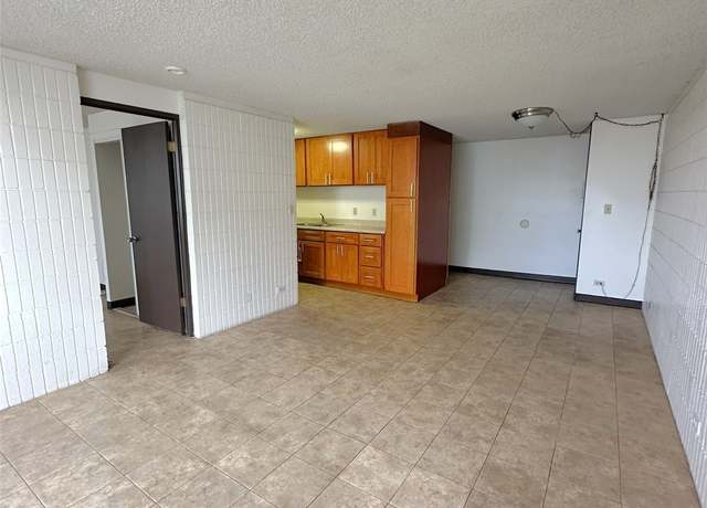Property at 801 Ala Nioi Pl #406, Honolulu, HI 96818, 3 beds, 2 baths