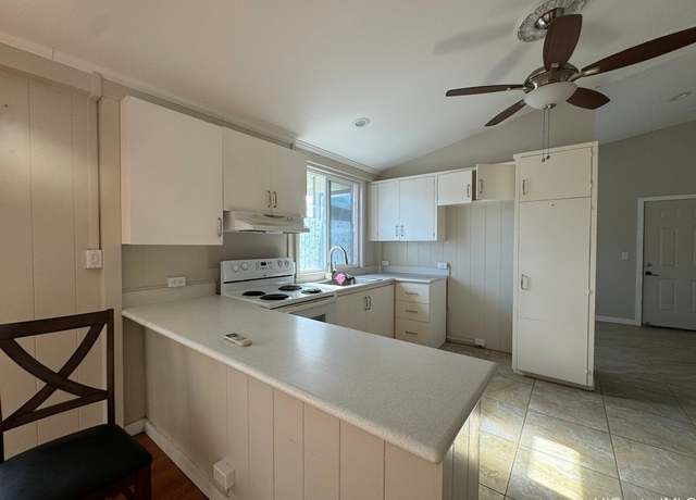 Property at 99-146 Kulina St, Aiea, HI 96701, 3 beds, 2 baths