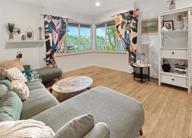 Property at 637 Kuaaina Way, Kailua, HI 96734, 4 beds, 3 baths