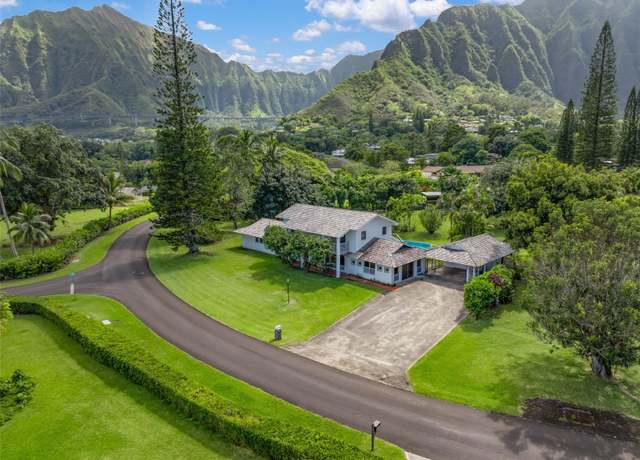 Property at 46-402 Holokaa St, Kaneohe, HI 96744, 5 beds, 4 baths