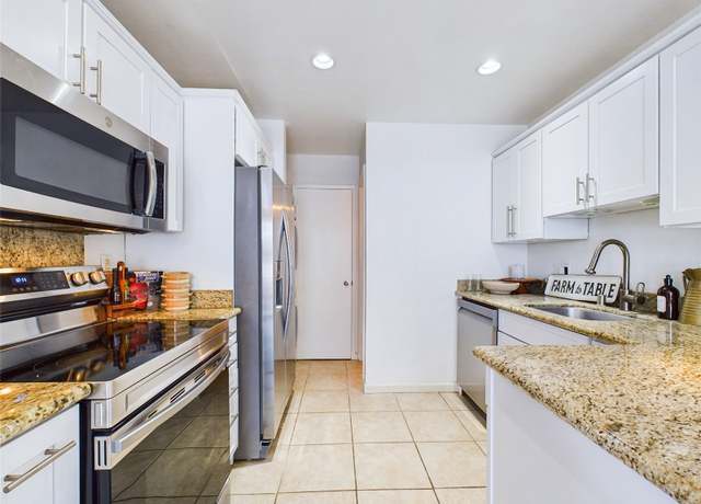 Property at 572 Mananai Pl Unit 20A, Honolulu, HI 96818, 2 beds, 2.5 baths