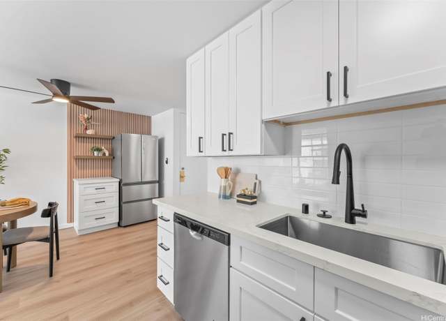 Property at 5055 Likini St Unit D226, Honolulu, HI 96818, 3 beds, 2 baths