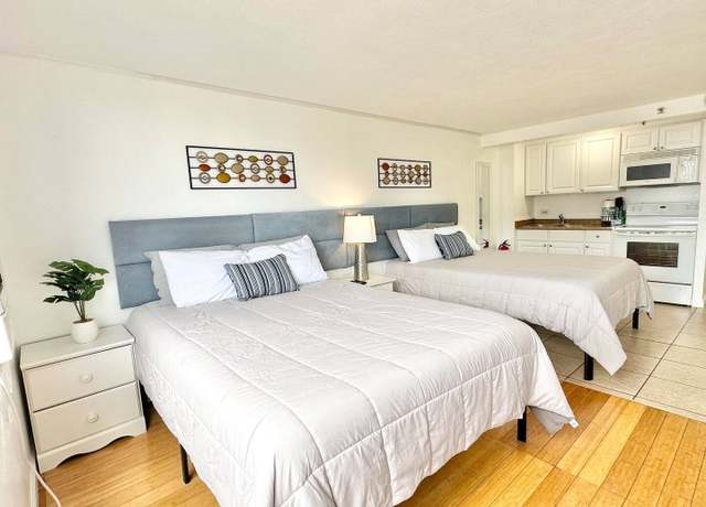 Property at 444 Niu St #3401, Honolulu, HI 96815, 2 beds, 2 baths