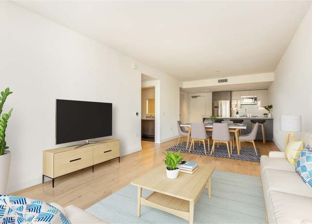 Property at 1001 Queen St #3807, Honolulu, HI 96814, 1 bed, 1 bath