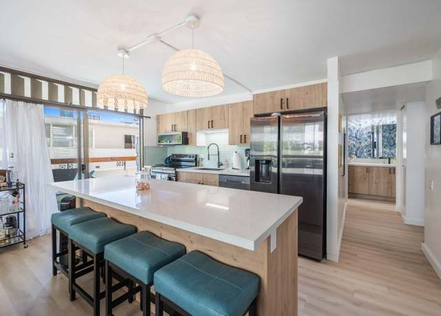 Property at 2029 Ala Wai Blvd #304, Honolulu, HI 96815, 2 beds, 2 baths