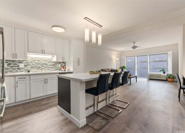 Property at 400 Keawe St #305, Honolulu, HI 96813, 2 beds, 2 baths