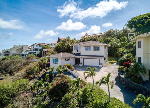 Property at 5492A Poola St, Honolulu, HI 96821, 4 beds, 3 baths
