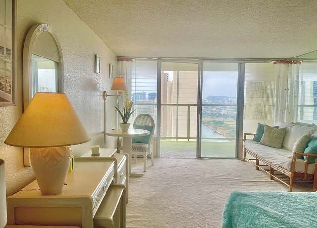 Property at 445 Seaside Ave #2908, Honolulu, HI 96815, 1 bath