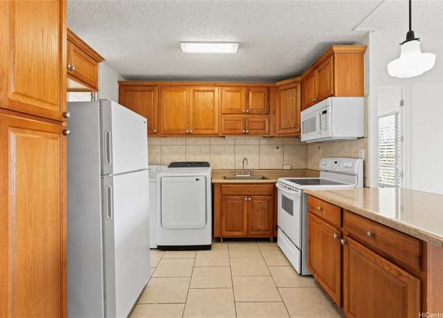 Property at 95-20 Waihonu St Unit C703, Mililani, HI 96789, 1 bed, 1 bath