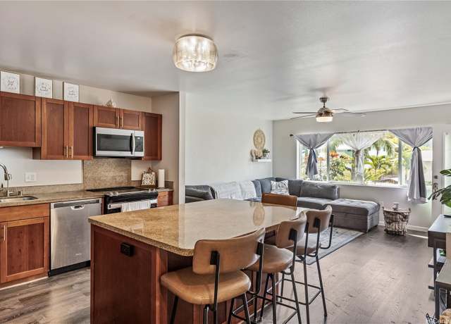 Property at 95-060 Waikalani Dr #301, Honolulu, HI 96789, 3 beds, 2 baths