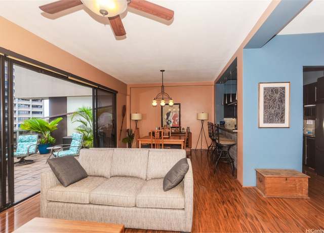 Property at 1088 Bishop St #1125, Honolulu, HI 96813, 1 bed, 1.5 baths