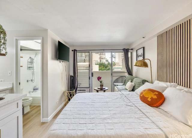 Property at 2463 Kuhio Ave #304, Honolulu, HI 96815, 1 bath