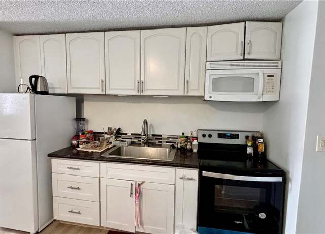 Property at 1655 Makaloa St #1009, Honolulu, HI 96814, 1 bed, 1 bath