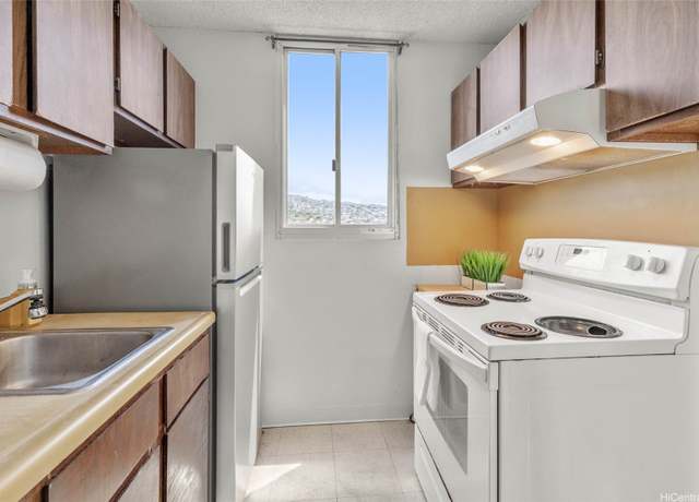 Property at 2740 Kuilei St #1101, Honolulu, HI 96826, 1 bath