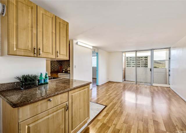 Property at 801 Ala Nioi Pl #905, Honolulu, HI 96818, 3 beds, 2 baths