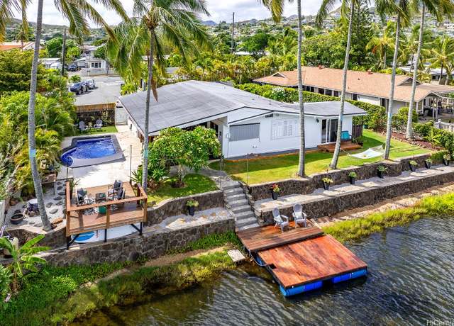 Property at 880 Akiu Pl, Kailua, HI 96734, 3 beds, 2 baths