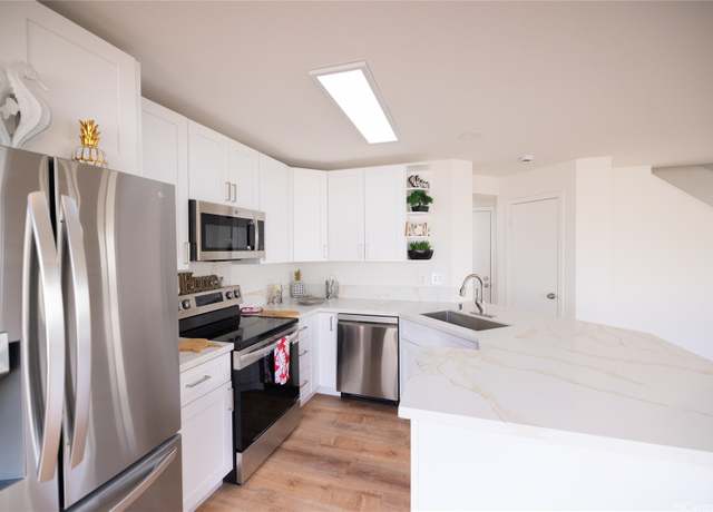 Property at 91-522 Makalea St #144, Ewa Beach, HI 96706, 3 beds, 2.5 baths