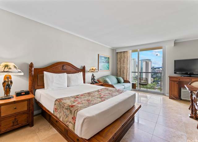 Property at 2045 Kalakaua Ave #1601, Honolulu, HI 96815, 1 bath