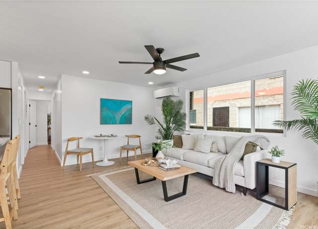 Property at 631 Punaa St, Kailua, HI 96734, 3 beds, 2 baths