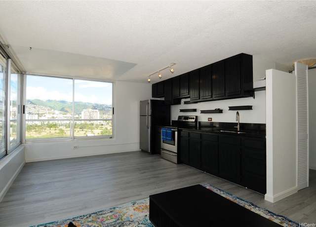 Property at 2421 Tusitala St #1402, Honolulu, HI 96815, 1 bed, 1 bath