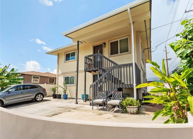 Property at 1436 10th Ave, Honolulu, HI 96816, 4 beds, 2 baths