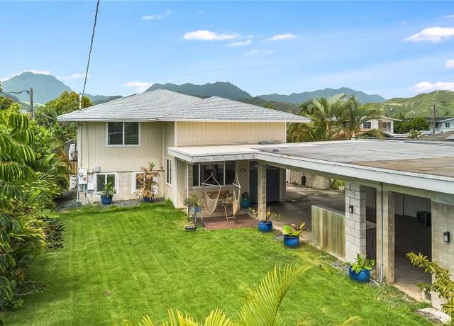 Property at 625 Maluniu Ave, Kailua, HI 96734, 3 beds, 1.5 baths