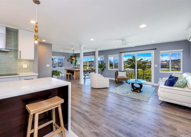 Property at 2755 Kalawao St #36, Honolulu, HI 96822, 4 beds, 4 baths