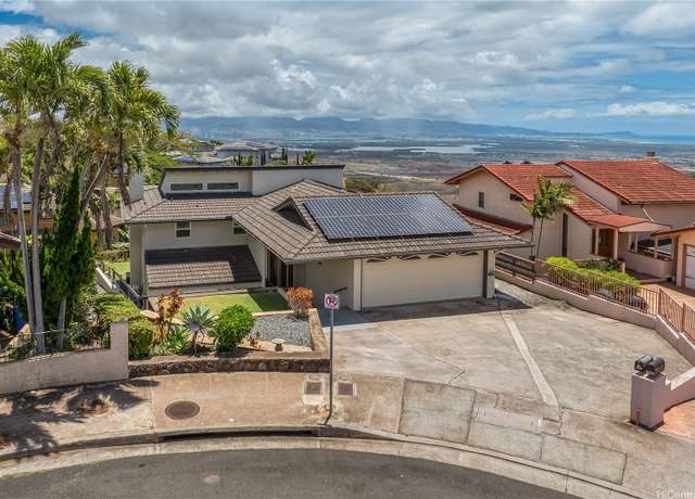 Property at 92-1200 Uahanai St, Kapolei, HI 96707, 4 beds, 2.5 baths