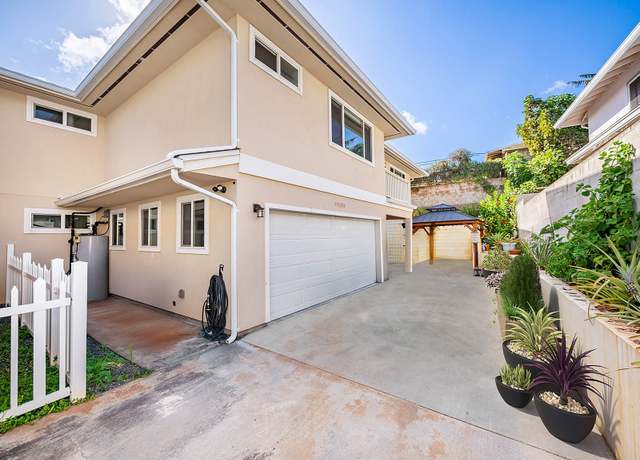 Property at 99-530 Halawa Hts Rd Unit A, Aiea, HI 96701, 5 beds, 3 baths