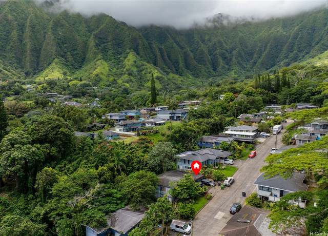 Property at 47-545 Nenehiwa Pl, Kaneohe, HI 96744, 5 beds, 2.5 baths