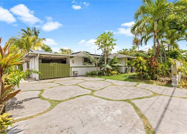 Property at 918 Oneawa St, Kailua, HI 96734, 4 beds, 2 baths