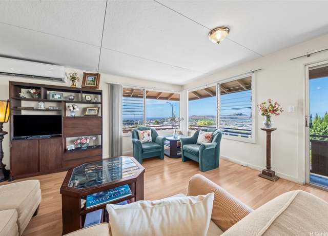 Property at 1482 Kalaepohaku St, Honolulu, HI 96816, 4 beds, 2 baths