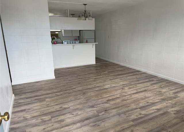 Property at 94-010 Leolua St Unit A220, Waipahu, HI 96797, 2 beds, 1 bath