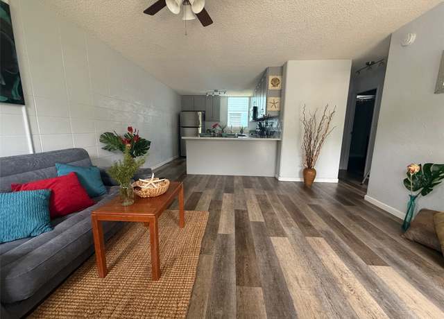 Property at 94-039 Waipahu St #113, Waipahu, HI 96797, 2 beds, 1 bath