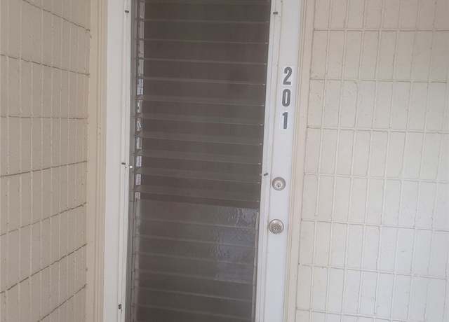Property at 85-003 Pokai Bay St #201, Waianae, HI 96792, 1 bath