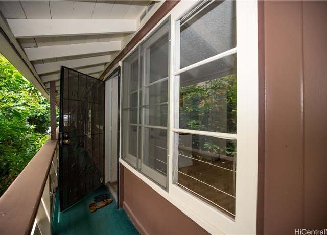 Property at 423 Kaiolu St #207, Honolulu, HI 96815, 1 bed, 1 bath