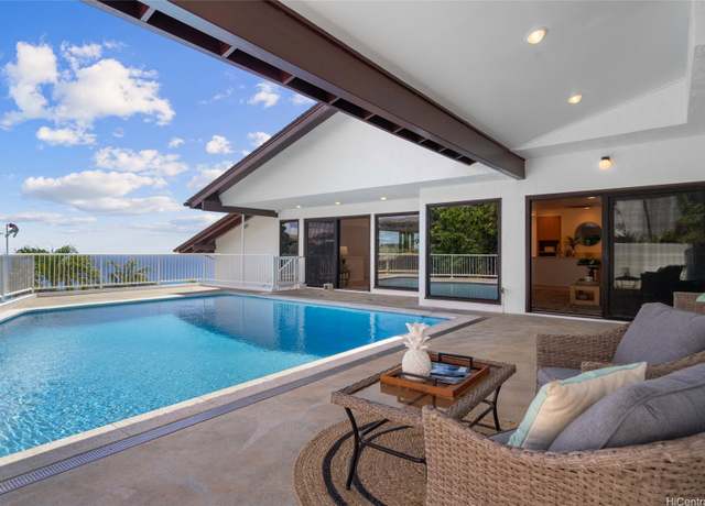Property at 1772 Kumakani Loop, Honolulu, HI 96821, 4 beds, 2.5 baths