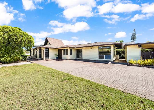 Property at 95-302 Auhaele Pl, Mililani, HI 96789, 3 beds, 2 baths