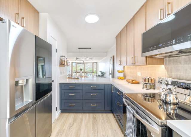 Property at 501 Hahaione St Unit 111D, Honolulu, HI 96825, 2 beds, 1.5 baths