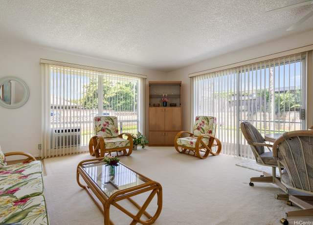 Property at 654 Kaniahe St, Wahiawa, HI 96786, 3 beds, 2 baths