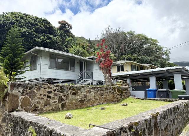 Property at 2550 Myrtle St, Honolulu, HI 96816, 3 beds, 1 bath