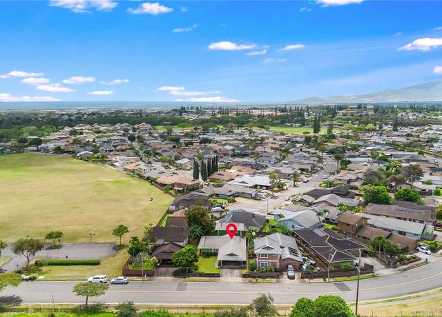 Property at 95-995 Makaunulau St, Mililani, HI 96789, 4 beds, 3 baths