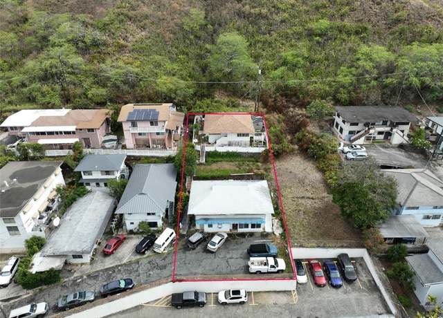 Property at 1615 Emerson St Unit B1, Honolulu, HI 96813, 7 beds, 4 baths