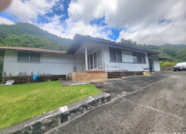 Property at 1950 Kui Pl, Honolulu, HI 96819, 4 beds, 1 bath