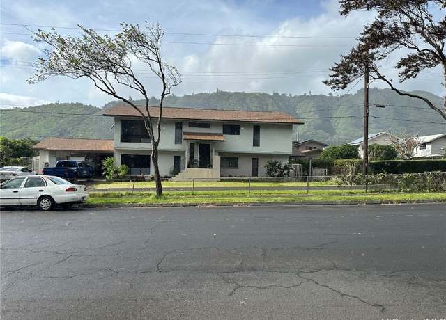 Property at 3028 Kalehua St, Honolulu, HI 96822, 6 beds, 4.5 baths