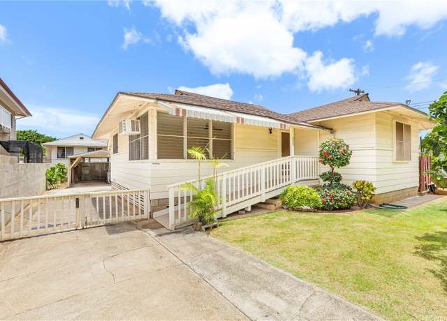 Property at 621 22nd Ave, Honolulu, HI 96816, 3 beds, 2 baths
